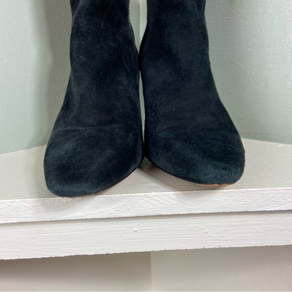3/$9 Vince Camuto Allost Black Suede Leather Ankle Mid-Heel Booties Boots Pointy - Picture 3 of 16